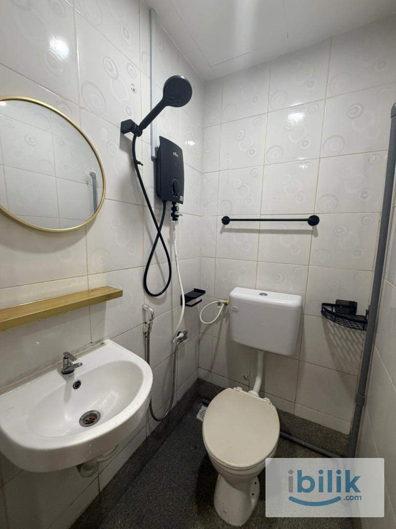 📍Room Near MRT Taman Connaught / Leisure Mall / UCSI - Image 2