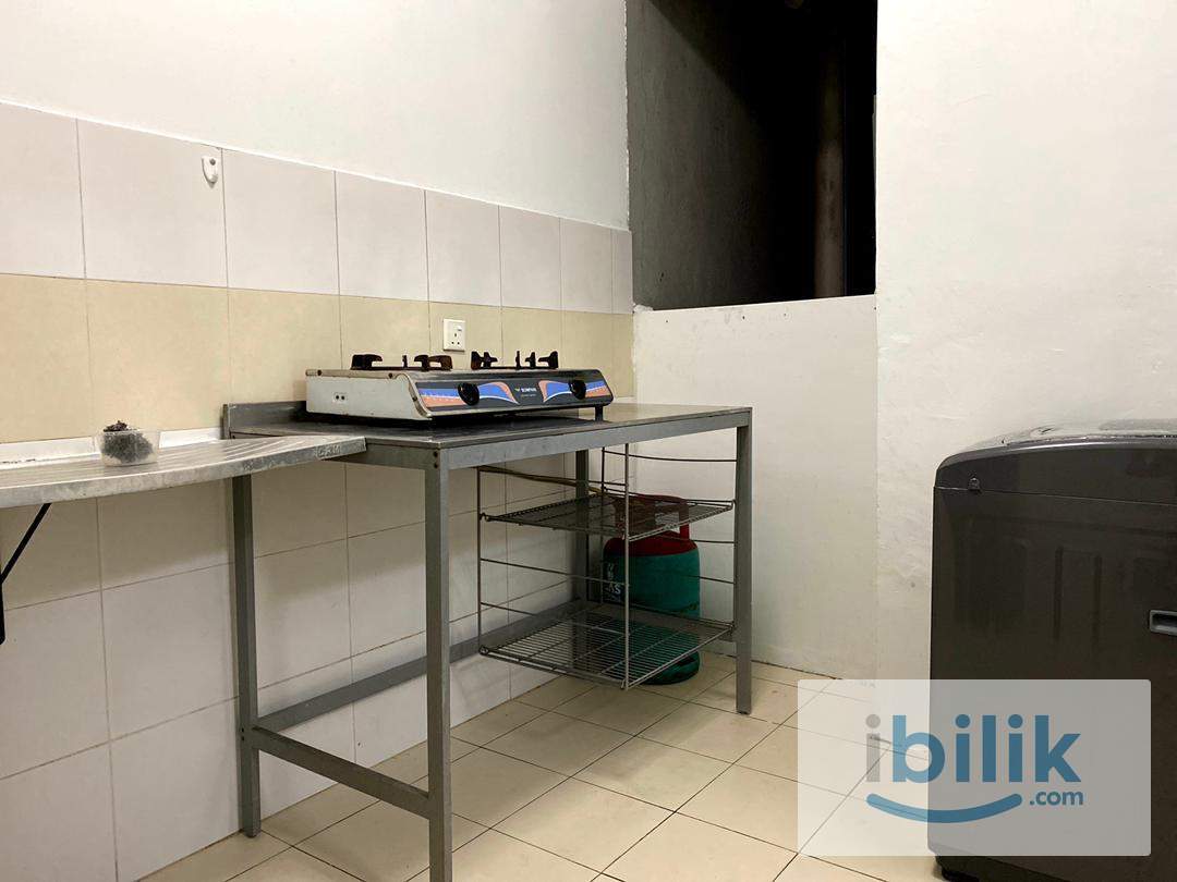 PACIFIC PLACE FEMALE MEDIUM ROOM FULLY FURNISHED LRT STATION  - Image 6