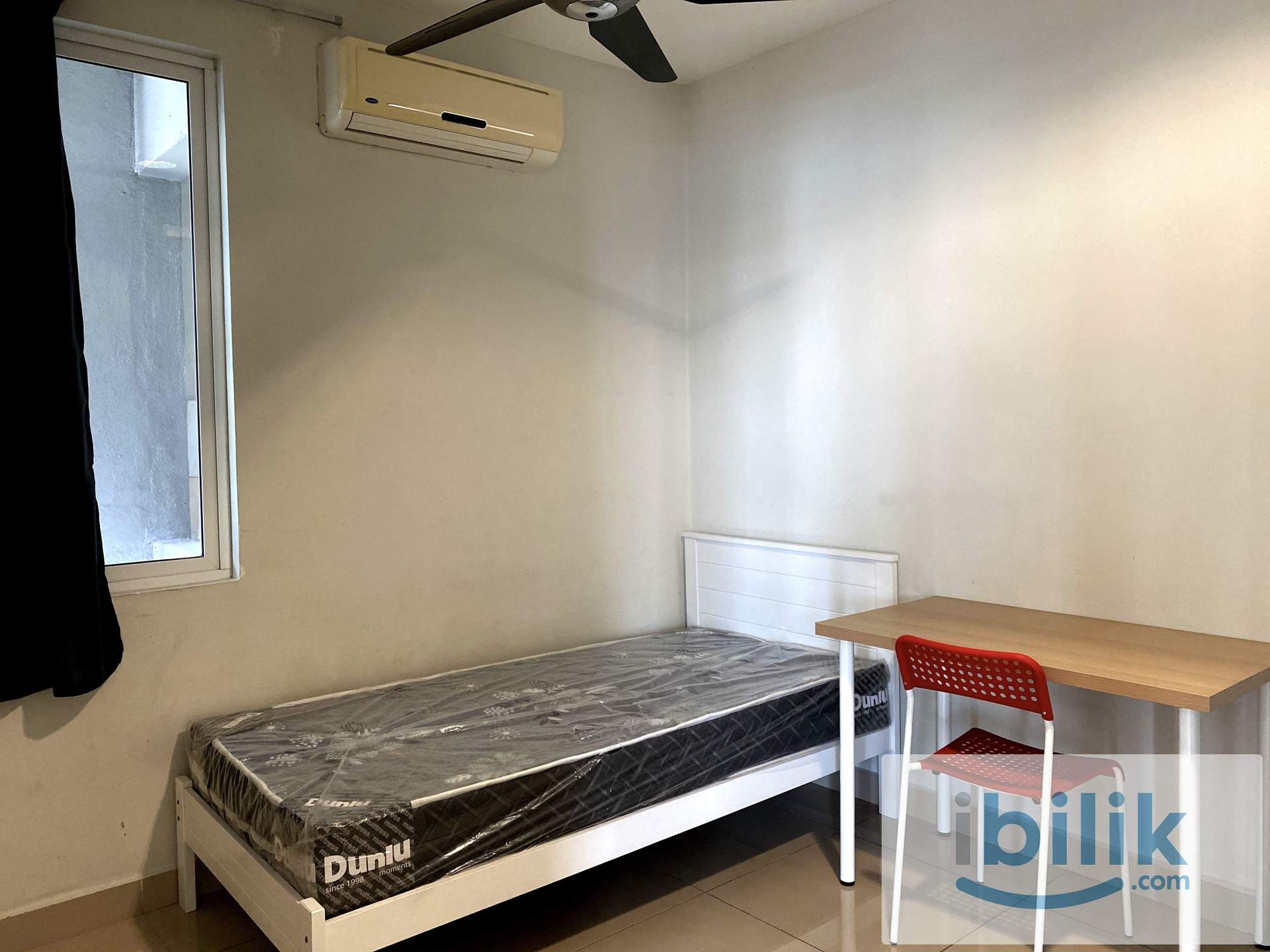 PACIFIC PLACE PREMIUM MEDIUM ROOM FURNISHED LRT STATION  - Image 4
