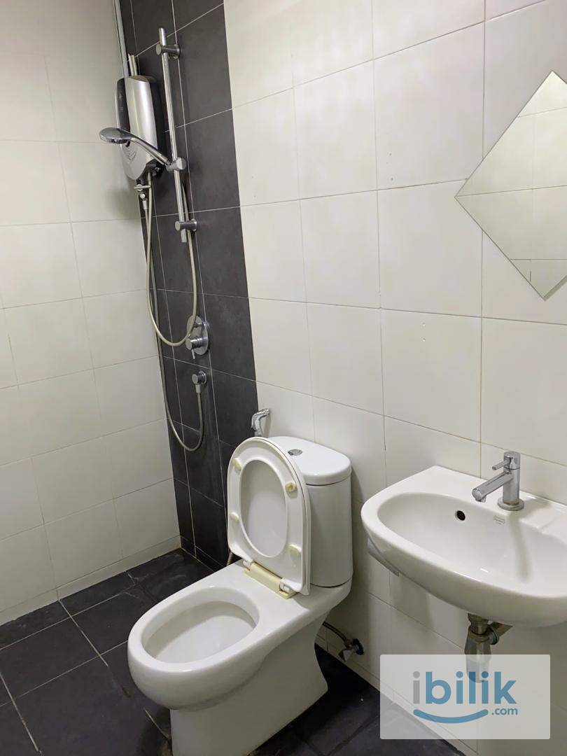 PACIFIC PLACE SINGLE ROOM FULLY FURNISHED LRT STATION  - Image 2
