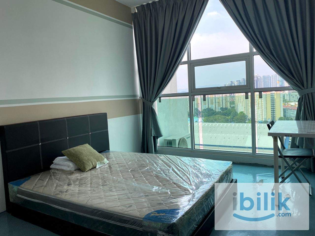 PACIFIC PLACE BIG WINDOW MEDIUM ROOM FULLY FURNISHED  - Image 1