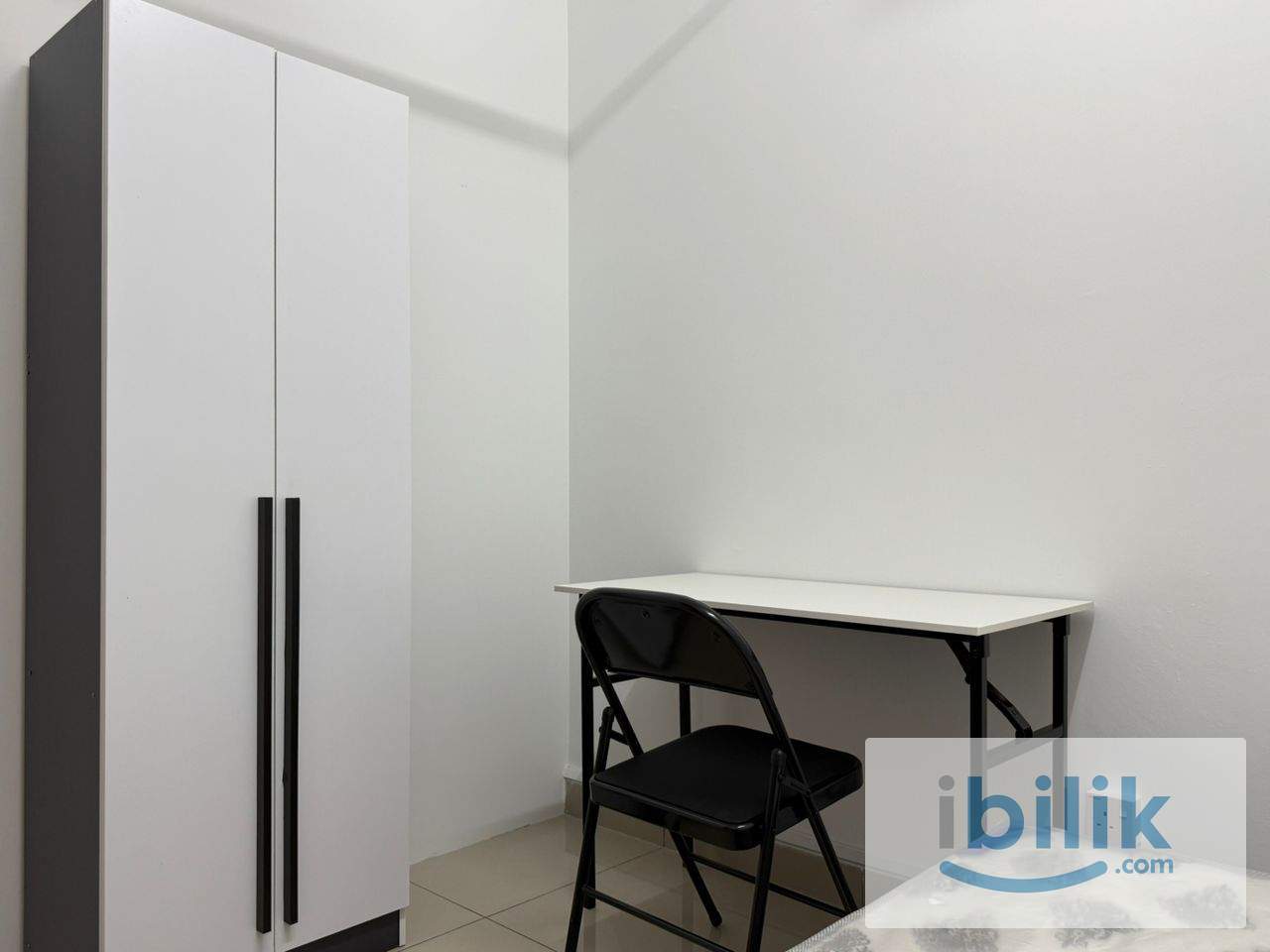 PACIFIC PLACE FEMALE SINGLE ROOM FULLY FURNISHED LRT STATION  - Image 4