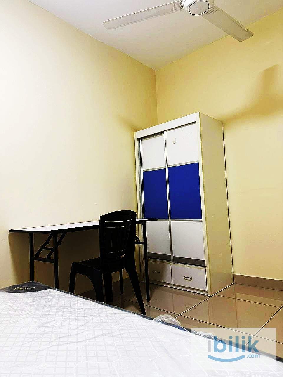 PACIFIC PLACE MEDIUM ROOM FULLY FURNISHED LRT STATION  - Image 6