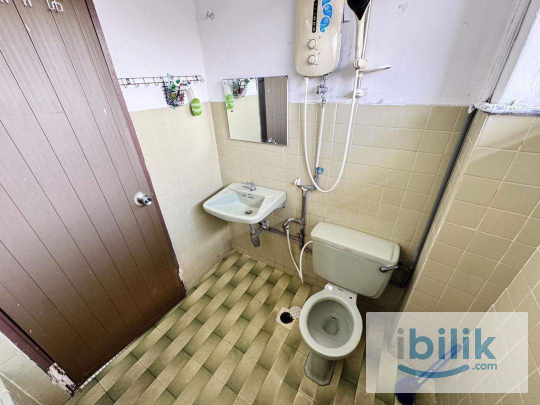 TTDI | Room to Rent | Fast Grab - Image 3