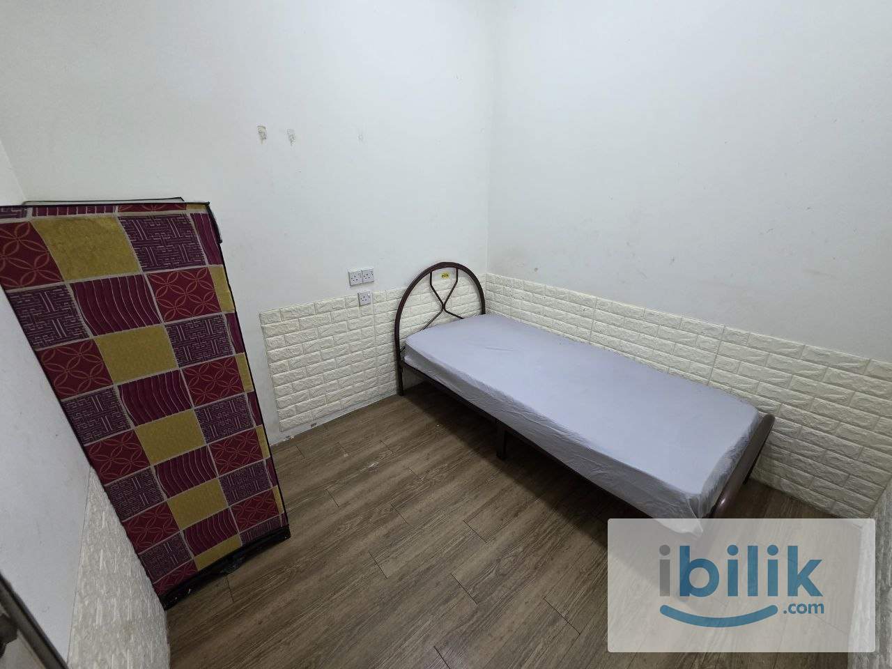 Near KJ LRT | Room to rent | Fully Furnished - Image 2