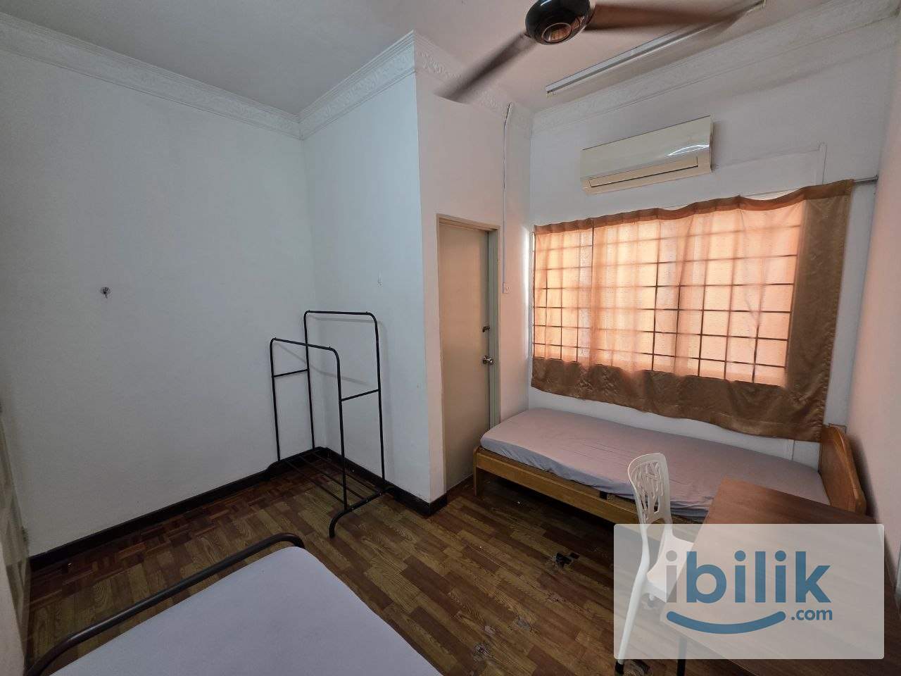 Taman SEA, PJ | 2 Single Bed | Room to Rent - Image 2