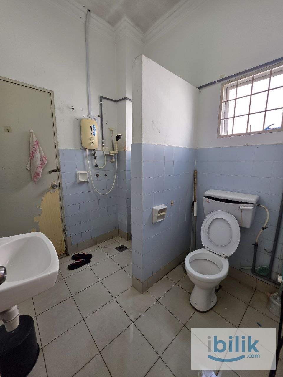 Taman SEA, PJ | 2 Single Bed | Room to Rent - Image 3