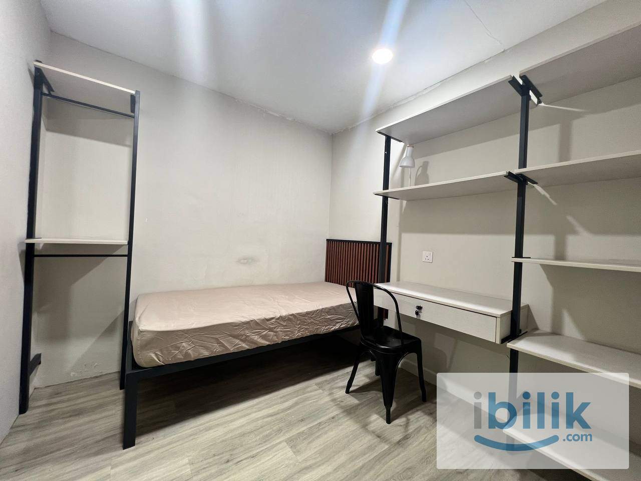 Coliving Stay | USJ 21 | Aircond - Image 1