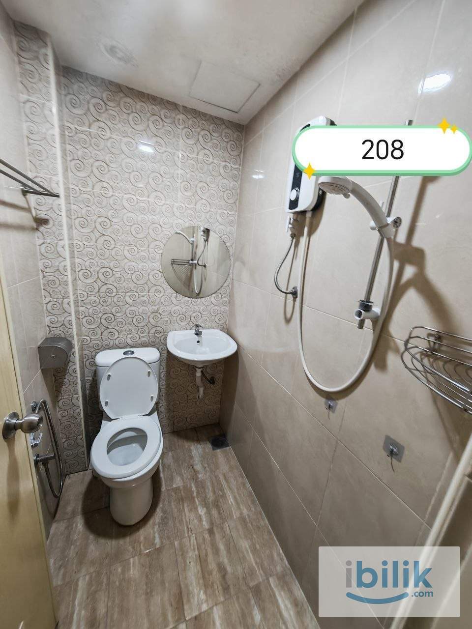 💫 Paloma Inn Hotel Room for Rent 🛏️ Privacy Single Room 🚿 Attached Bathroom 📍 Strategic Location near Bukit Bintang - Image 2