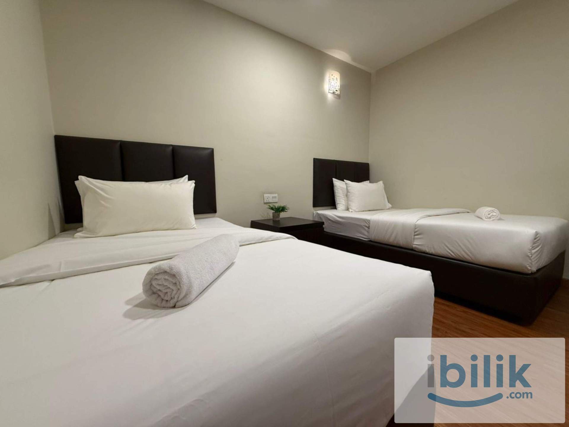 Standard Twin Room - Image 3