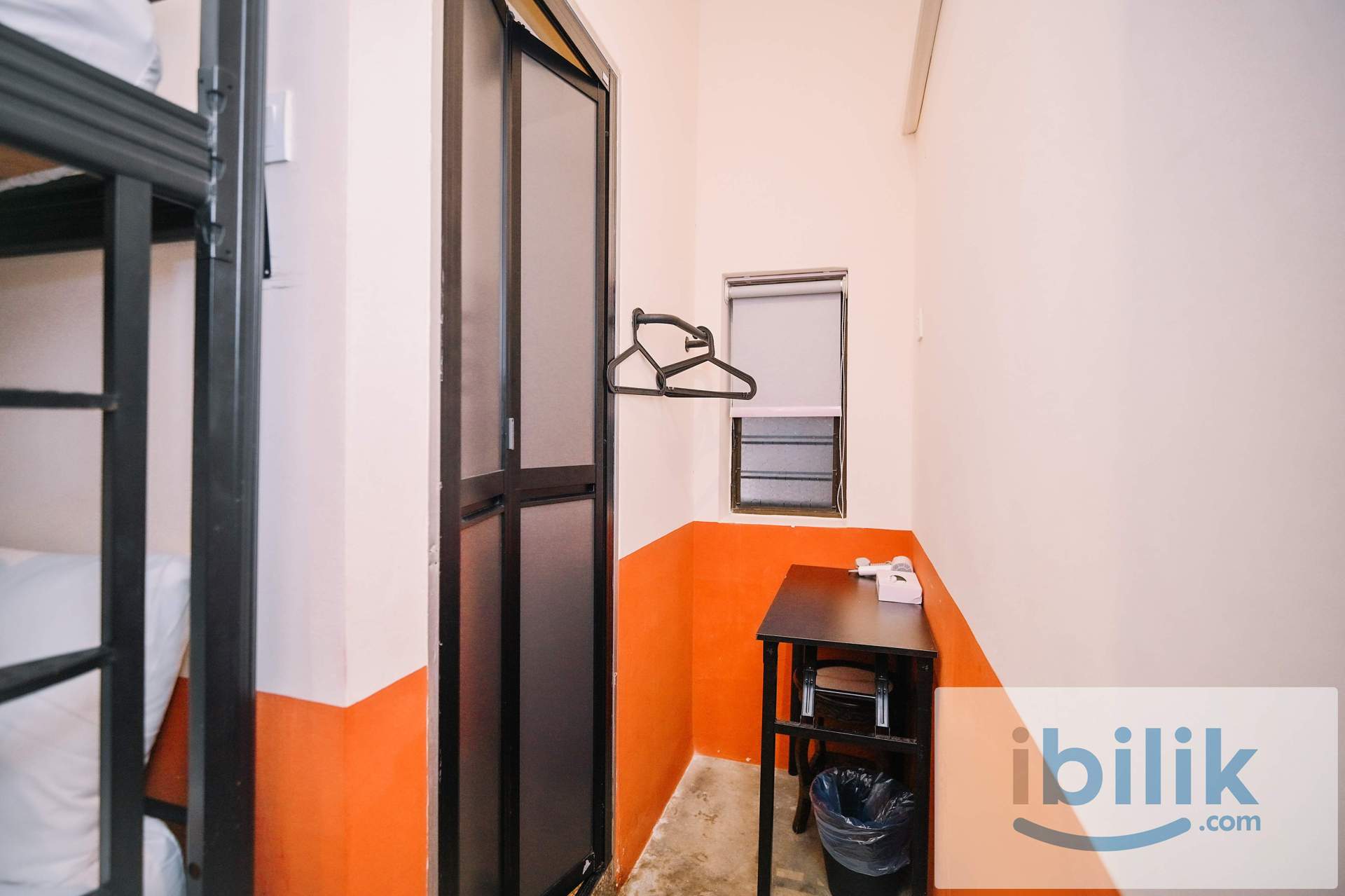 Small Twin Room - Image 3