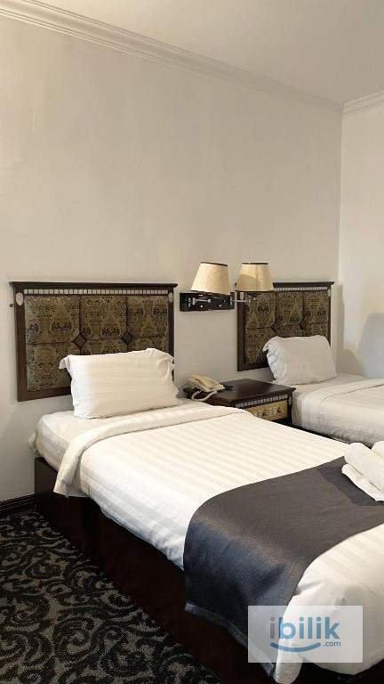 Deluxe Twin Room - Image 3