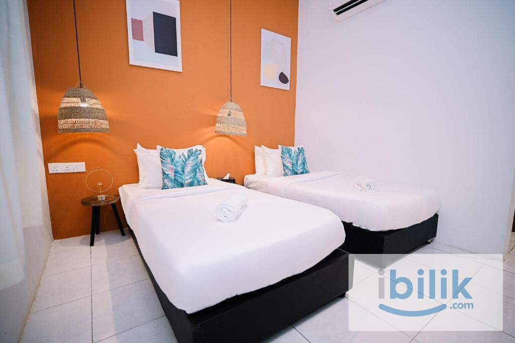 Deluxe Twin Room No View - Image 2
