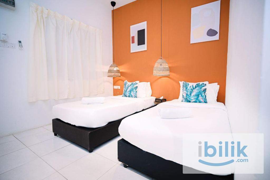 Deluxe Twin Room No View - Image 1