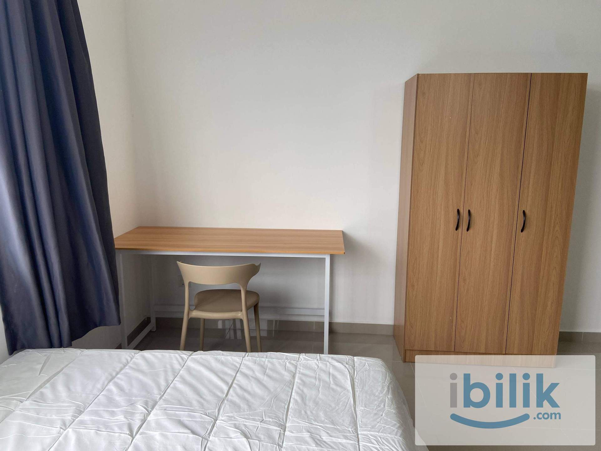 Spacious Female Master Bedroom near IOI Putrajaya - Image 4