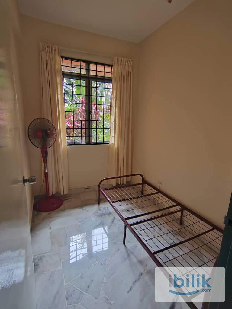 Small room in Kuchai Lama Happy Garden - Image 1