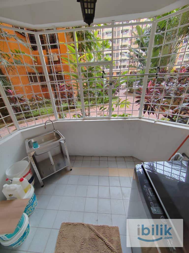 Small room in Kuchai Lama Happy Garden - Image 2