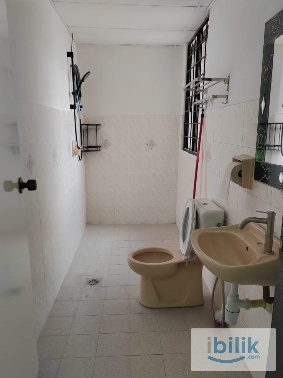 Middle room in Kuchai Lama/Happy Garden - Image 4