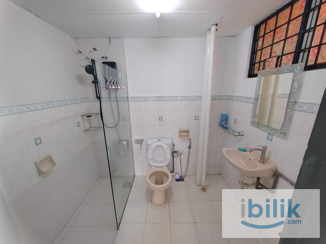 master bedroom in Kuchai Lama/Happy Garden - Image 4