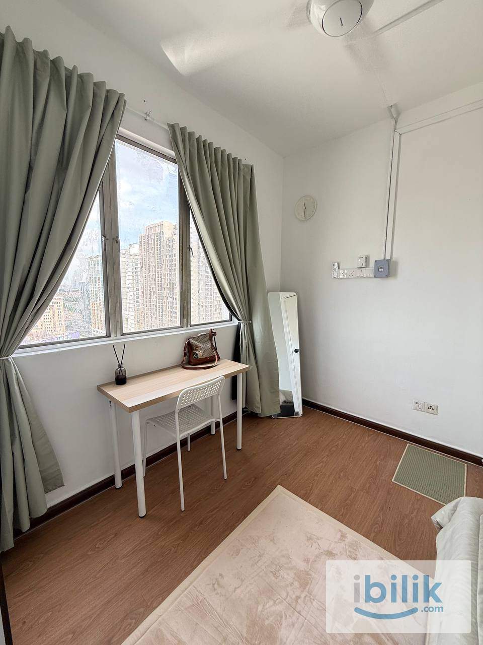 Cozy Middle Room Casa Subang USJ 1 Subang Jaya Sunway Selangor - Image 5