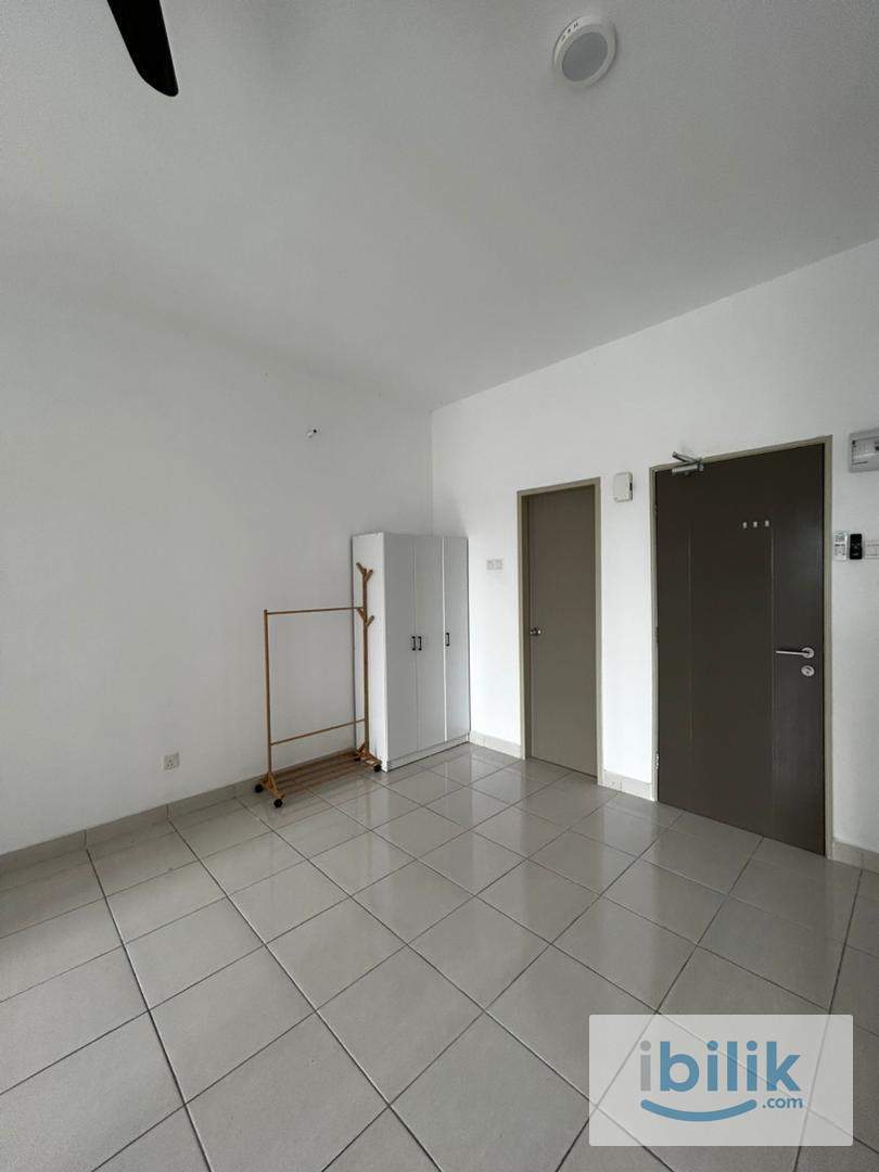 Studio - Image 2