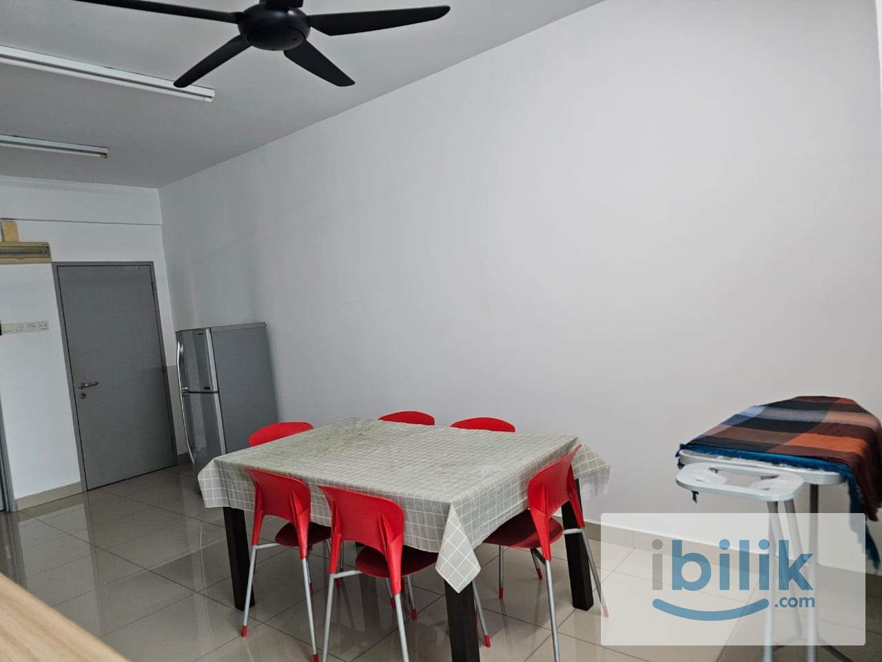 Master Bedroom - Image 1
