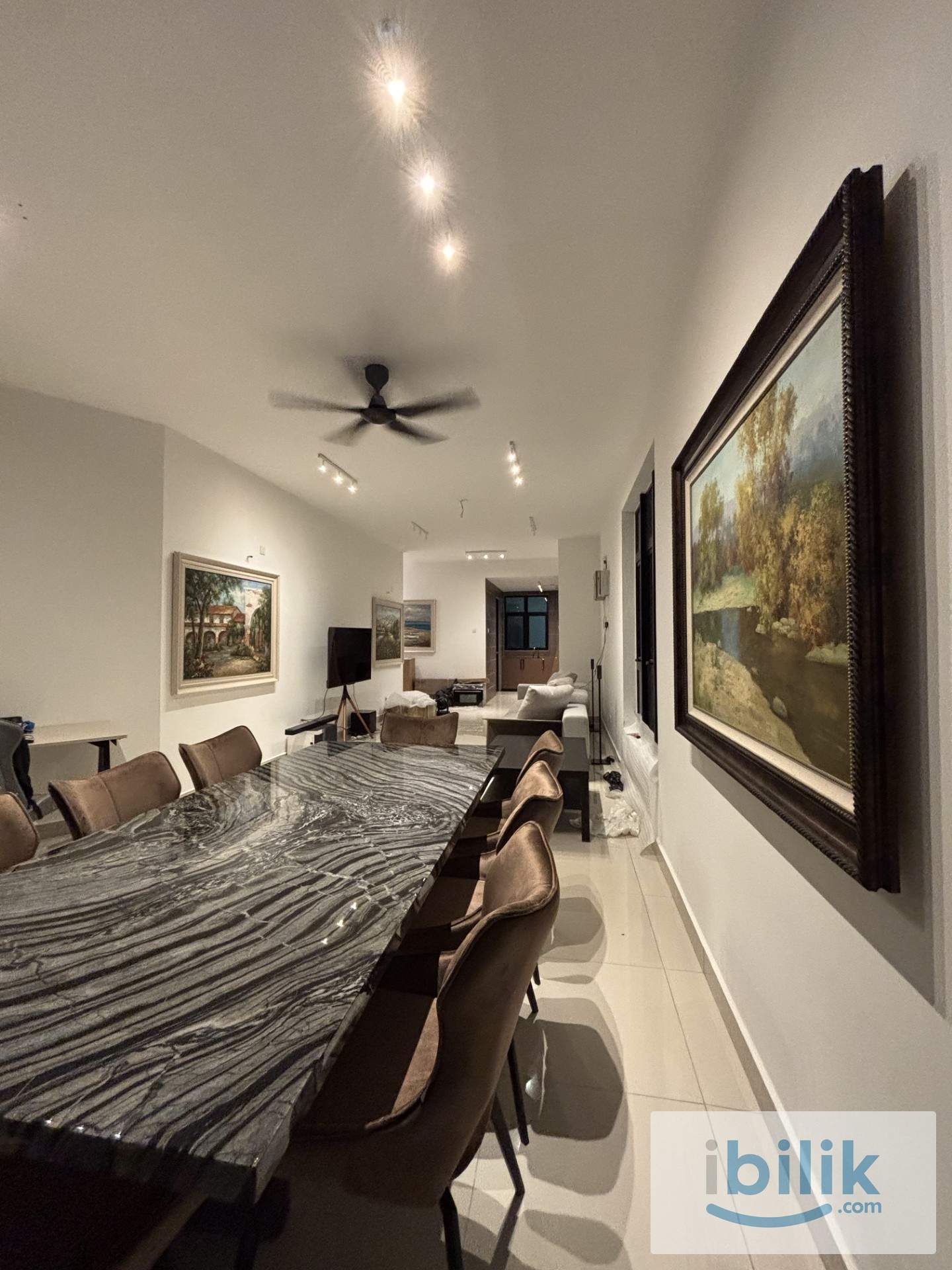 Master Room + 1 Car Park at Chymes Gurney | 600m to Damai LRT, 2 Stops to KLCC LRT - Image 3