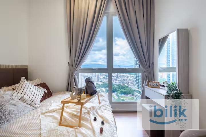 Master Room with Private Bathroom 🚿 | Near MRT Maluri | Lavile Residence - Image 1