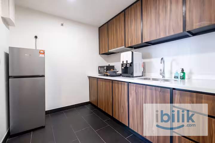 Medium Room Near MRT Maluri 🚇 | Lavile Residence | Fully Furnished - Image 4