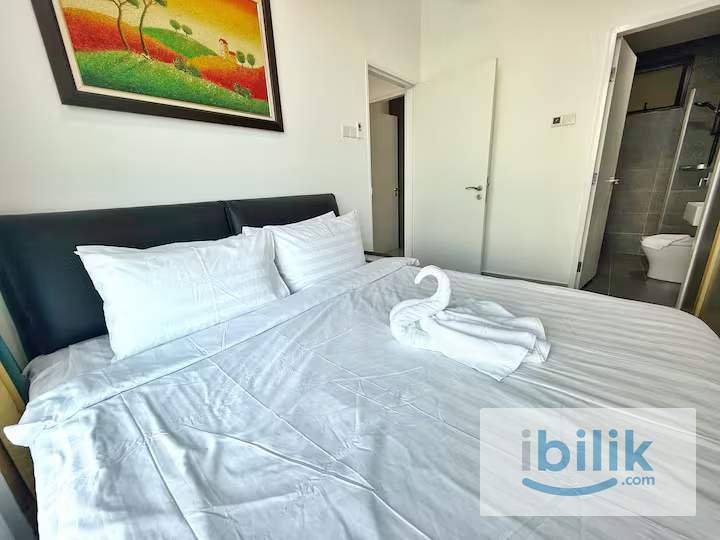 Master Bedroom @ Lavile Residence | Walk to MRT | Ready Move In - Image 2