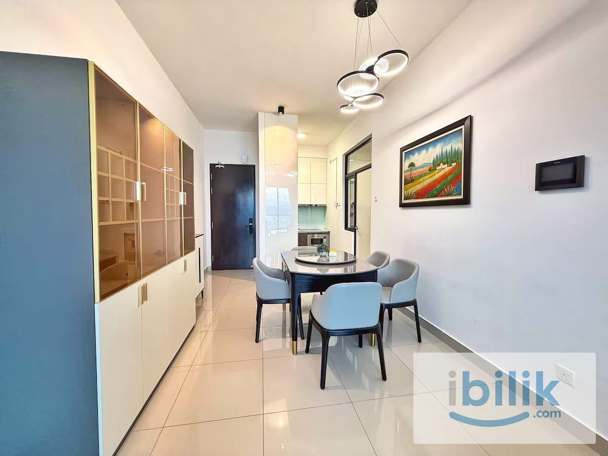 Master Bedroom @ Lavile Residence | Walk to MRT | Ready Move In - Image 5