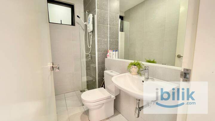  Master Room Near Sunway Velocity 🛍️ | Fully Furnished Near MRT Maluri - Image 3