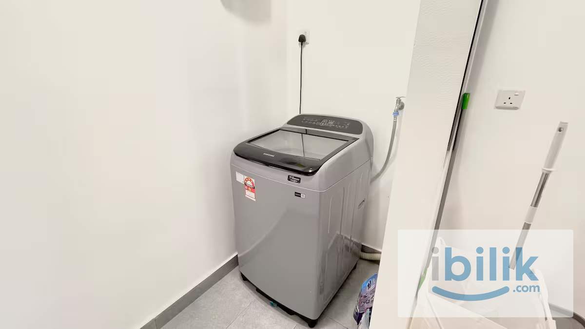  Master Room Near Sunway Velocity 🛍️ | Fully Furnished Near MRT Maluri - Image 5