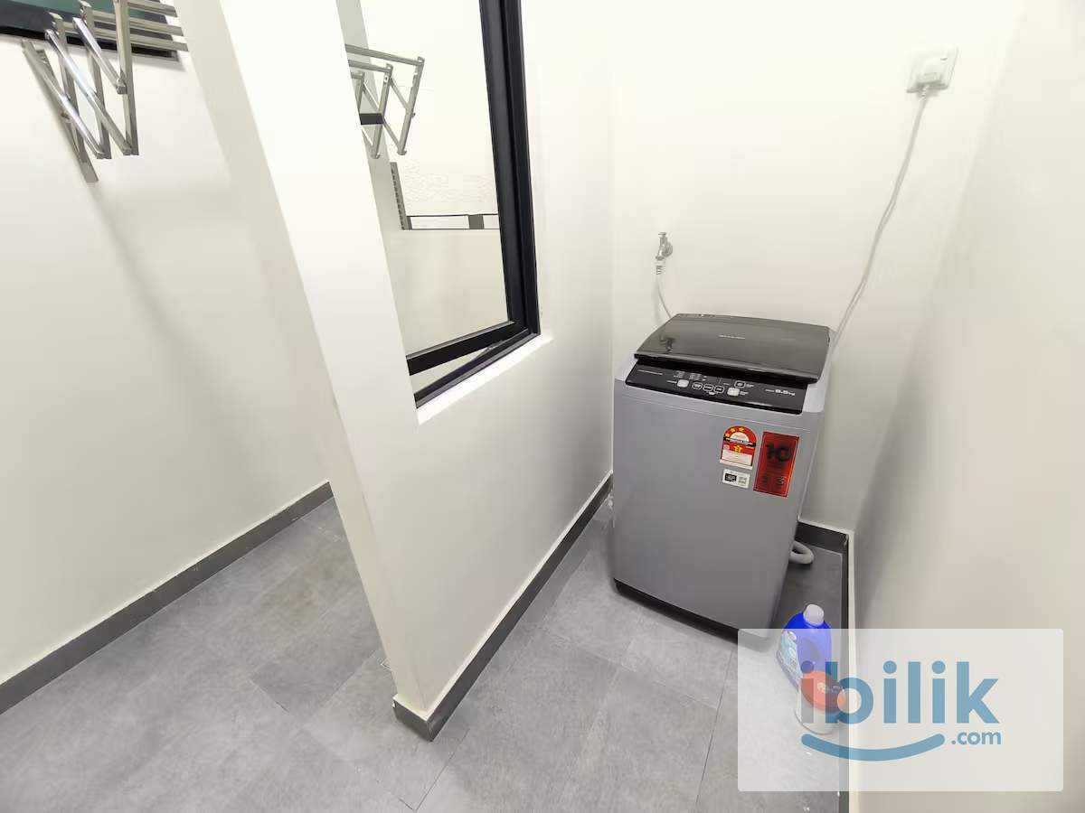 Single Room Walk to MRT Maluri | Near Sunway Velocity - Image 4
