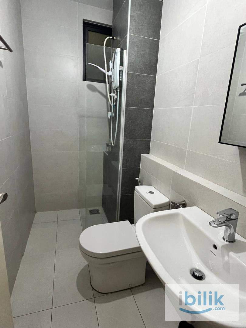 Furnished Single Room next to MRT Maluri | Near Velocity Mall - Image 3