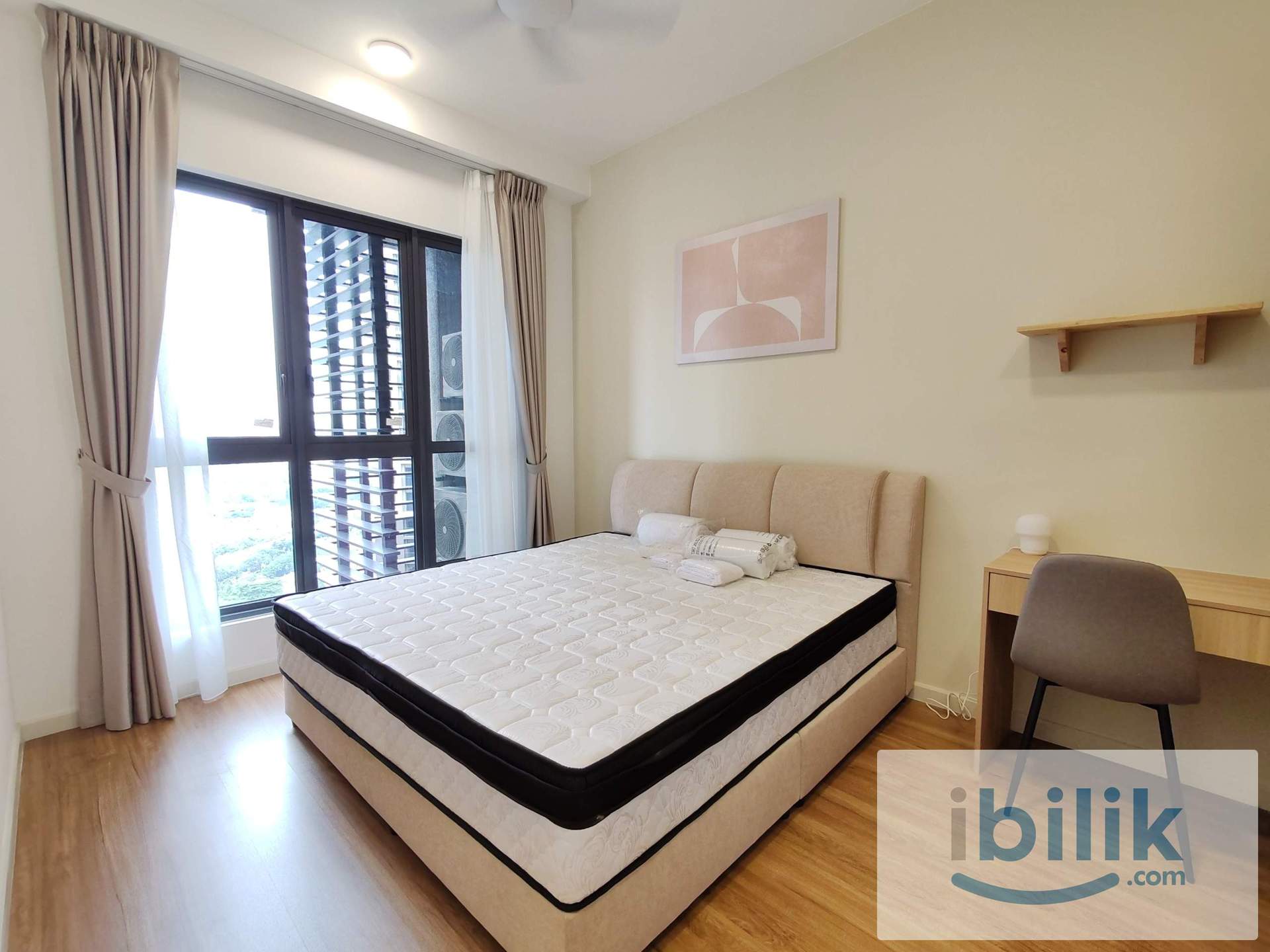 Large Master Room Near Velocity | Walk to MRT Maluri - Image 1