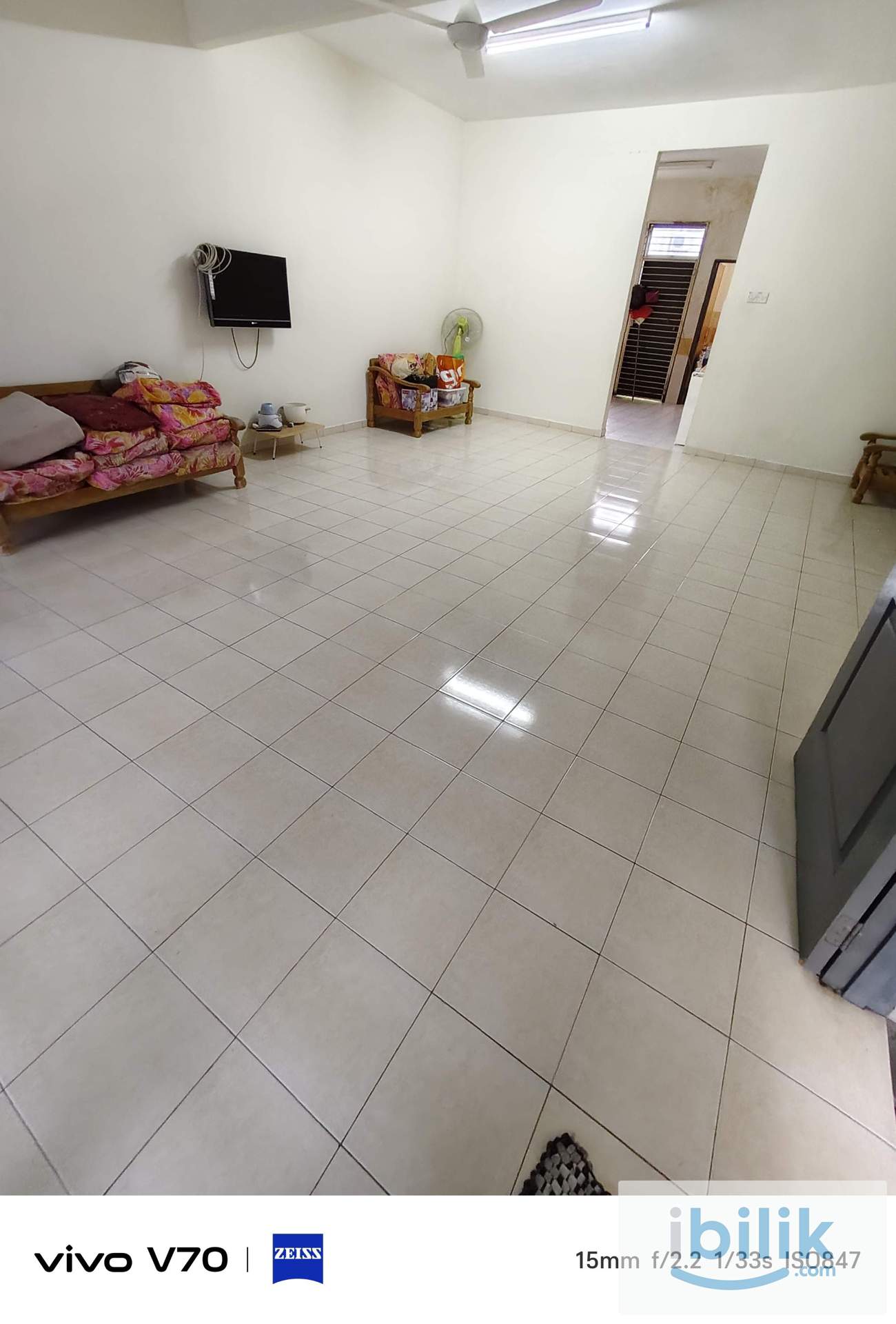 Room For Rent - Image 7