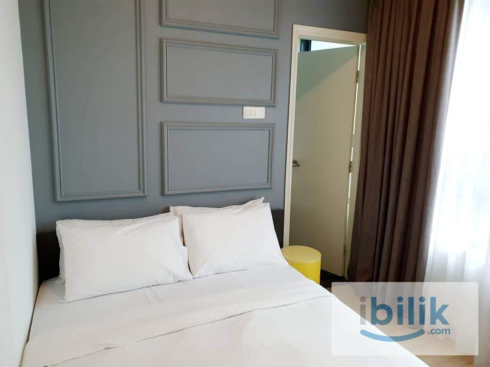 master bedroom with private bath - Image 1