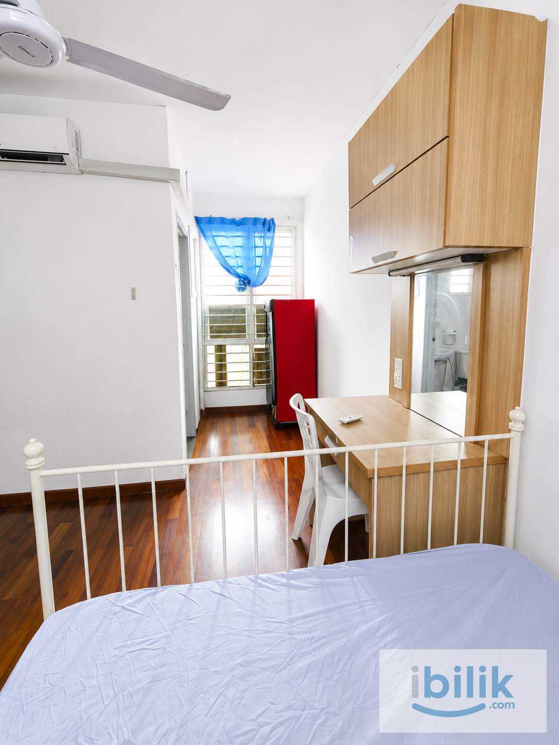 🏠 Spacious Room with Private Bathroom 🚿 | 🚗 3–5 mins to AEON Bukit Tinggi 🛍️ - Image 3