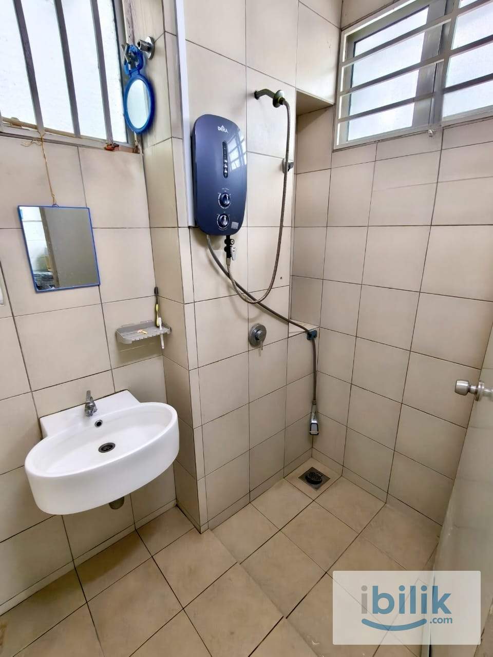 🏡 Medium Room For Rent @ Bandar Botanic Klang 👉🏻 5-8 Mins To AEON Bukit Tinggi 🛒 - Image 3