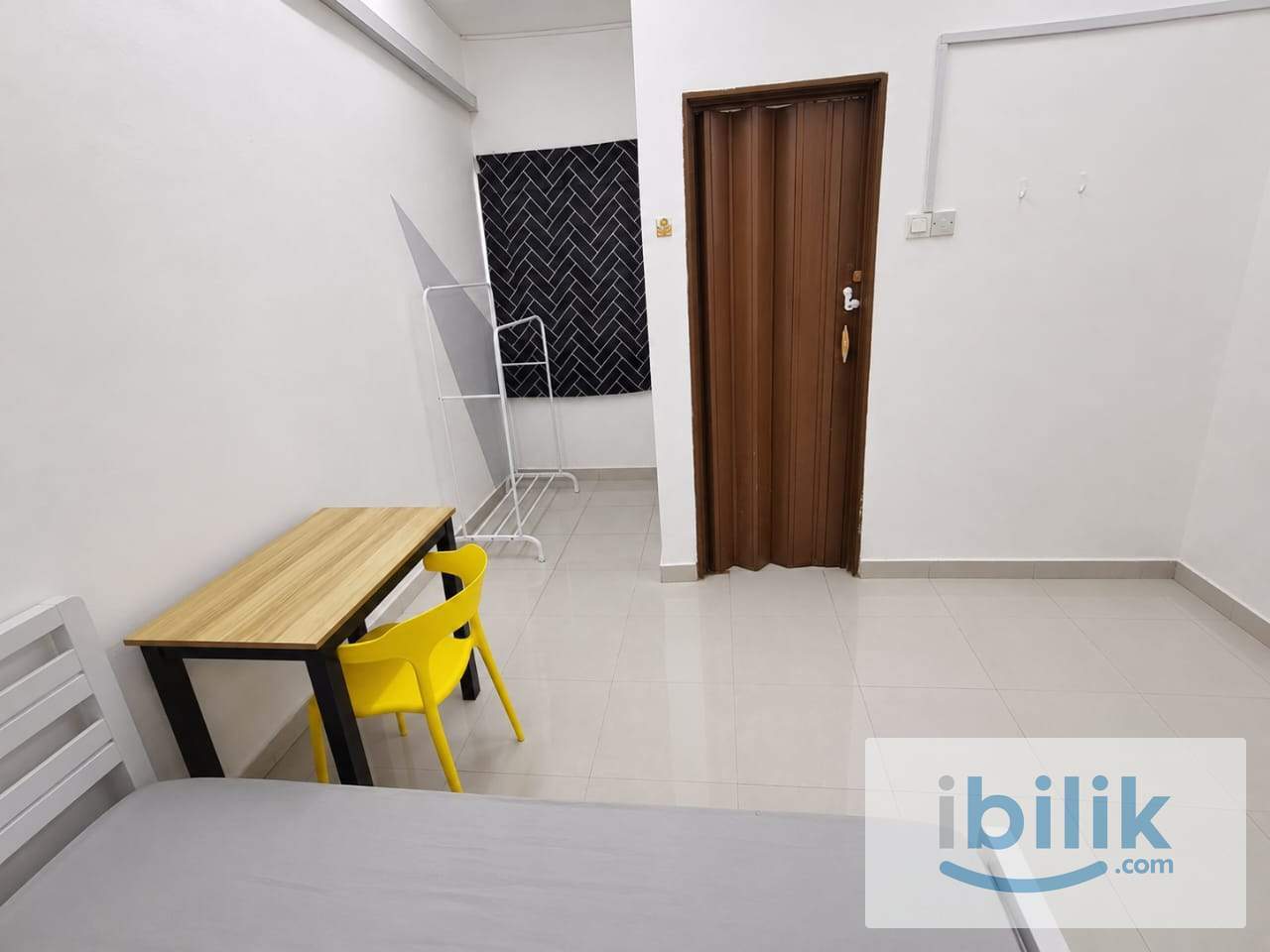 🚗 3-5 Mins To SS2 Food Street | 🏠 Female Room For Rent @ SS2 PJ ✨ - Image 1