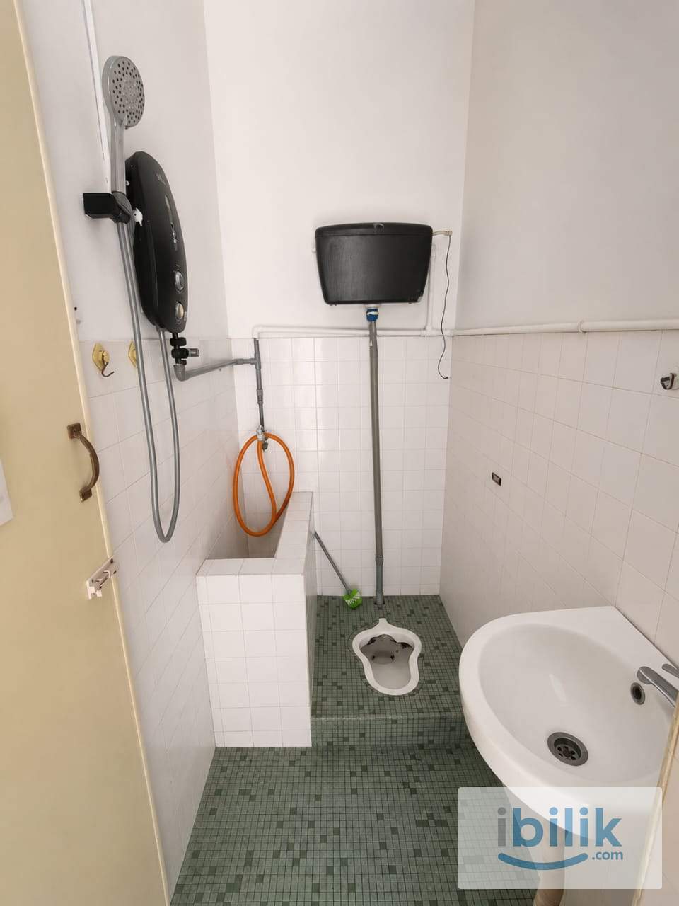 🚶‍♂️‍➡️400m To Taman Bahagia LRT 🚆 // 🏡 Couple Room For Rent @ SS2 PJ ✨ - Image 3