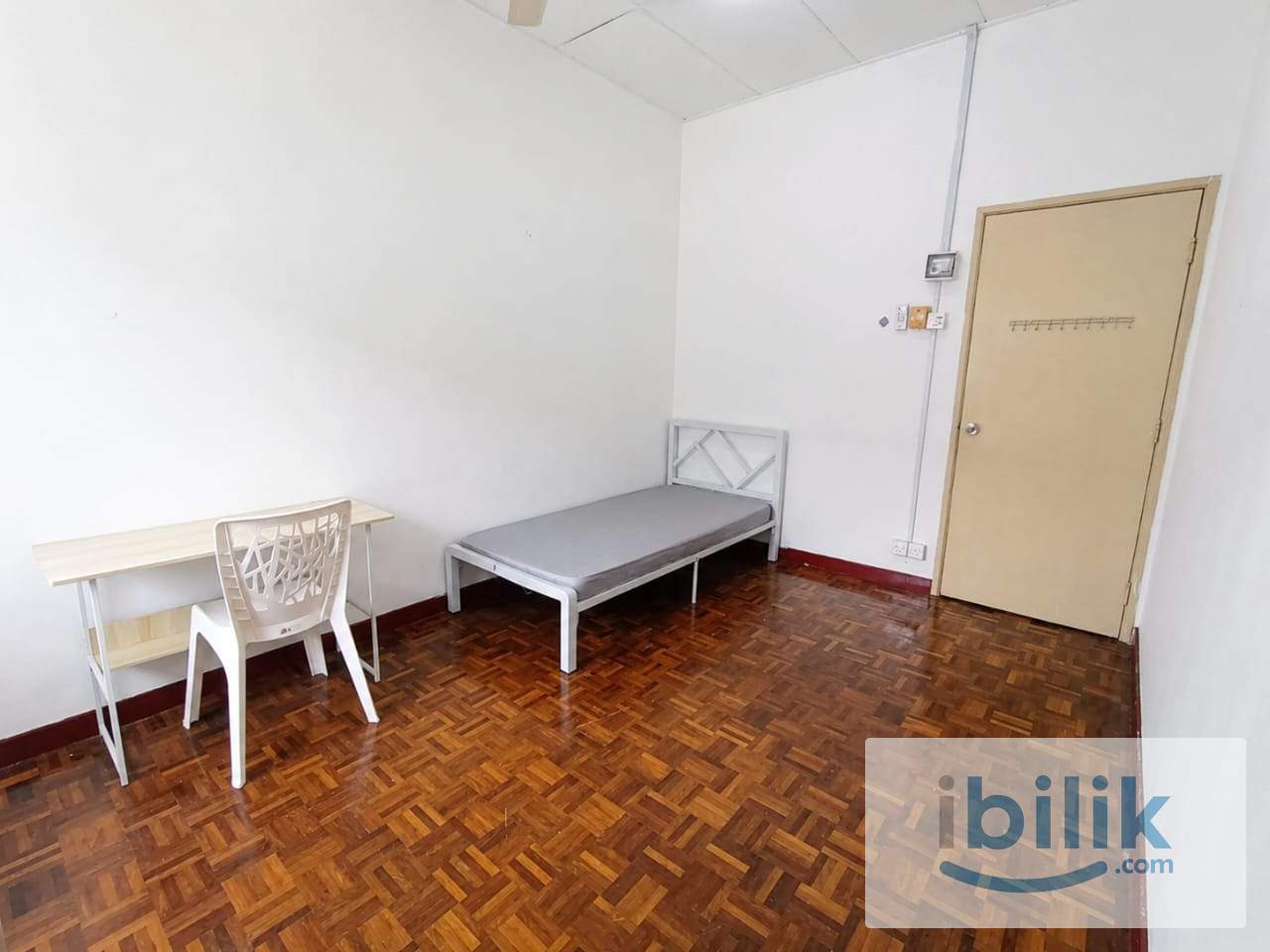 🚗 7 Mins To Econsave Bukit Kemuning 🛒 | Medium Room For Rent @ Kota Kemuning 🔥 - Image 2