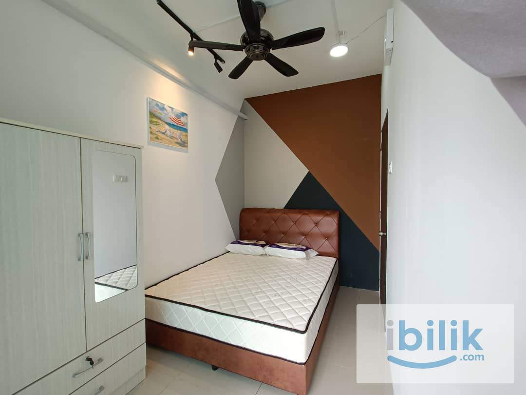 Balcony room for rent at Symphony Tower Balakong, C180 Amerin mall, Cheras Trader - Image 1