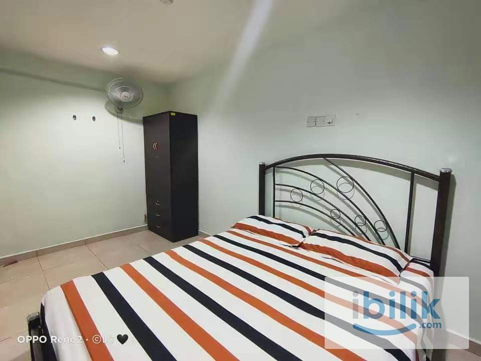 MEDIUM ROOM SHARE BATH ROOM WITH A/C - Image 2