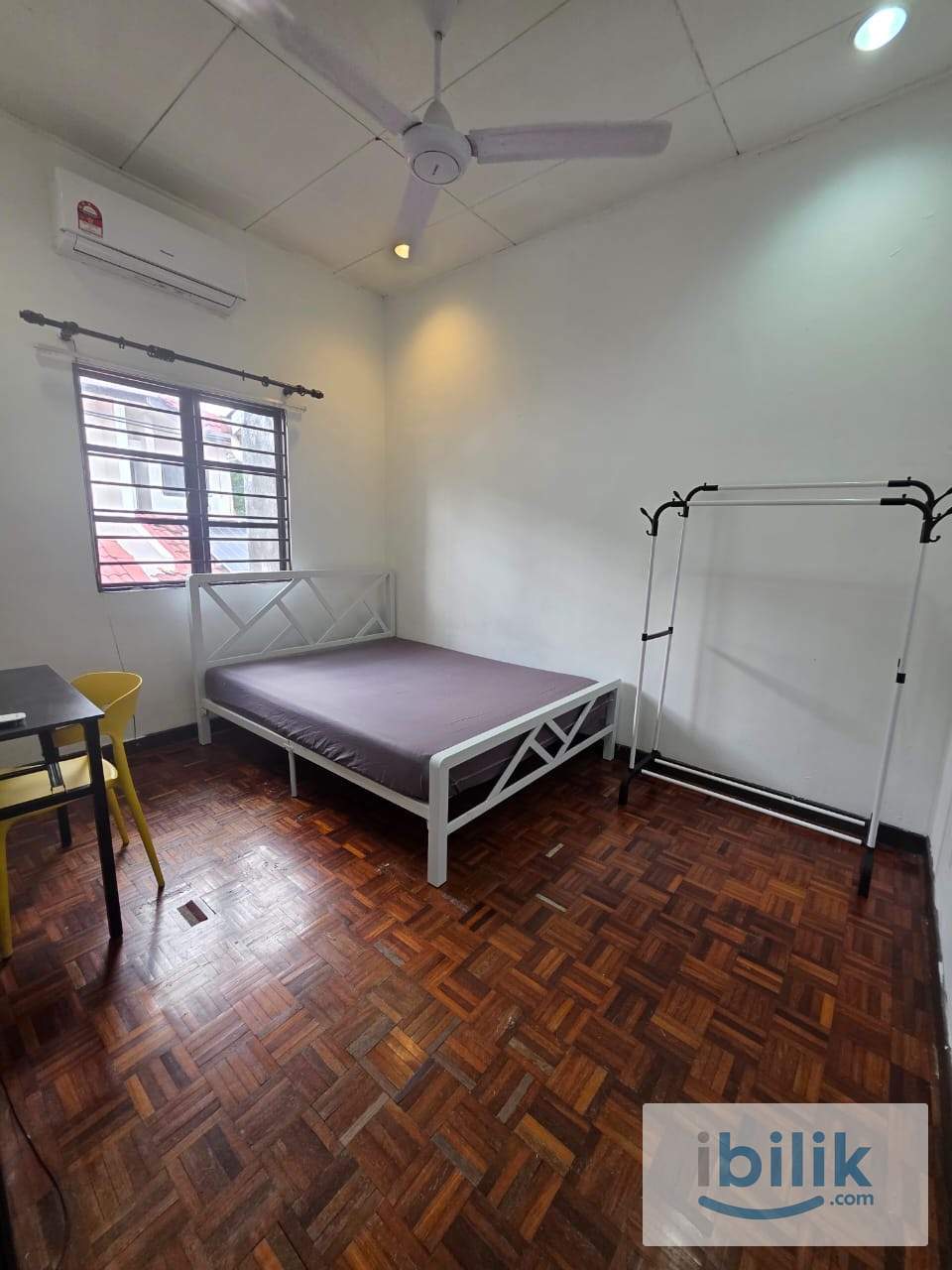 Medium room with AirCon  - Image 3