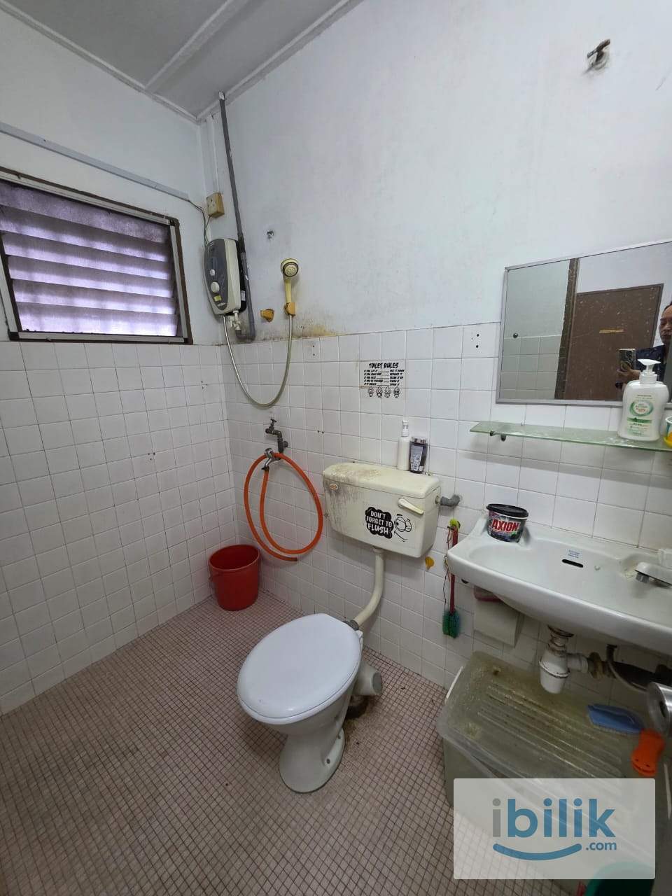 MEDIUM ROOM SHARE BATH ROOM WITH A/C - Image 4