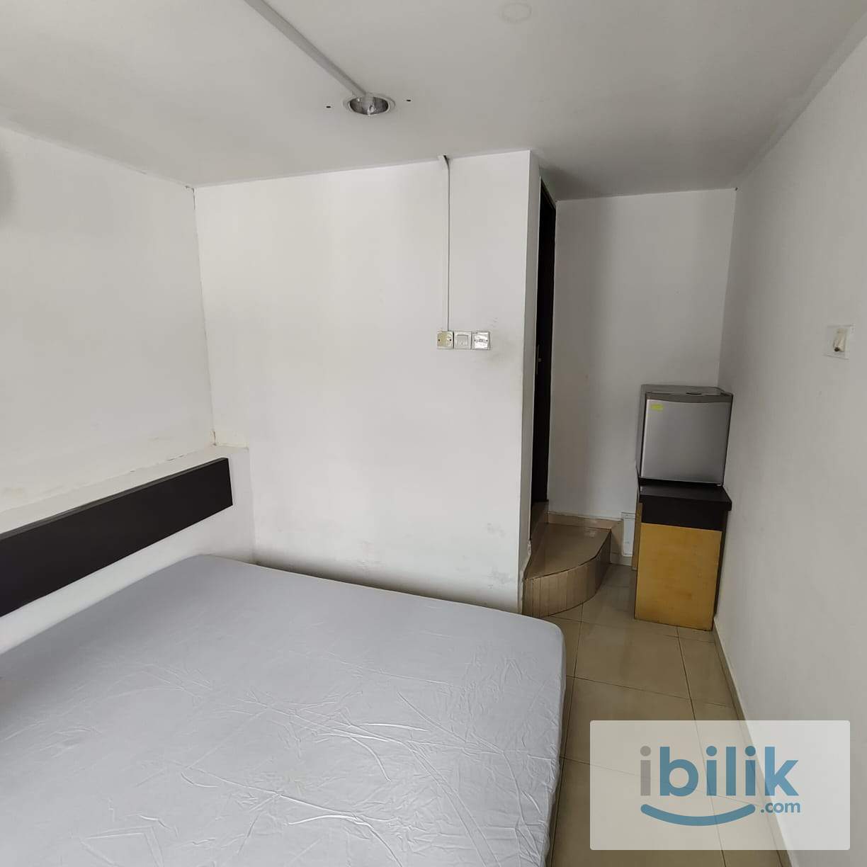 Studio Room with Bath room - Image 2
