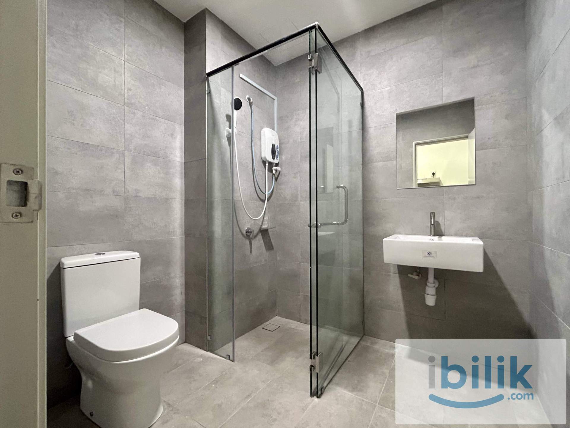 (Male Only) Rooms for Rent at Armani SOHO, Subang Jaya - Image 9
