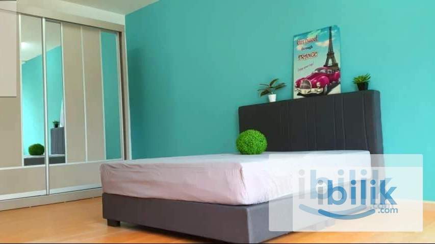 Master Room with Private Toilet and Balcony for Rent at Kayu Ara  - Image 4